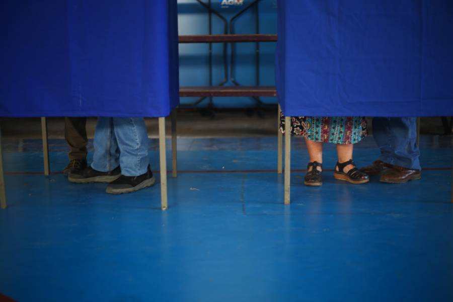 ladiscusioncl's tweet card. Los resultados de la elección presidencial en Ñuble dejaron un escenario particularmente desafiante para las dos candidaturas que pasaron al balotaje. Por un lado, José Antonio Kast lideró la votac…