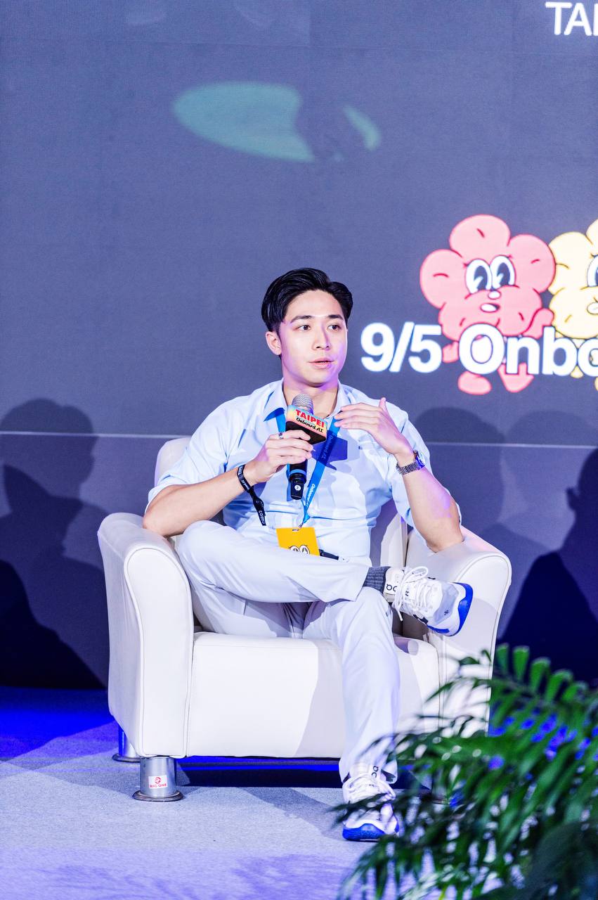 enzac_research's tweet card. Access Protocol APAC Lead Leo W. 深入解析其最新 AI 工具「Access Intelligence」。此平台透過發行創作者代幣（Creator Tokens）與獨特的「Proof of Audience」機制，AI 智能體能自動化粉絲經營、精準獎勵真實貢獻者。 （前情提要：Access Protocol 於 Solana 推出「創作者代幣」，賦能鏈上內容變現...