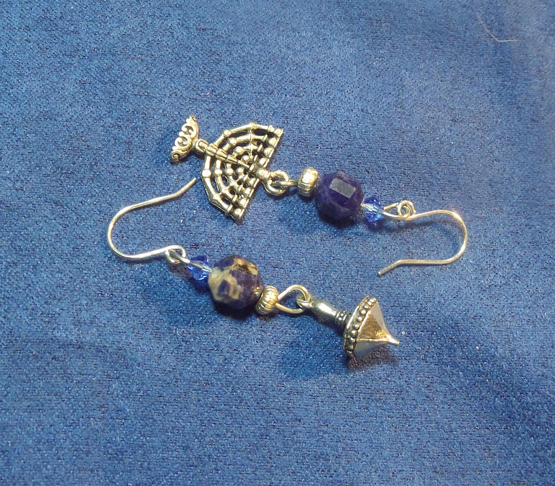 ShadowDogDesign's tweet card. This Dangle & Drop Earrings item by LinorStoreDesigns has 2 favorites from Etsy shoppers. Ships from Elgin, IL. Listed on Aug 15, 2025