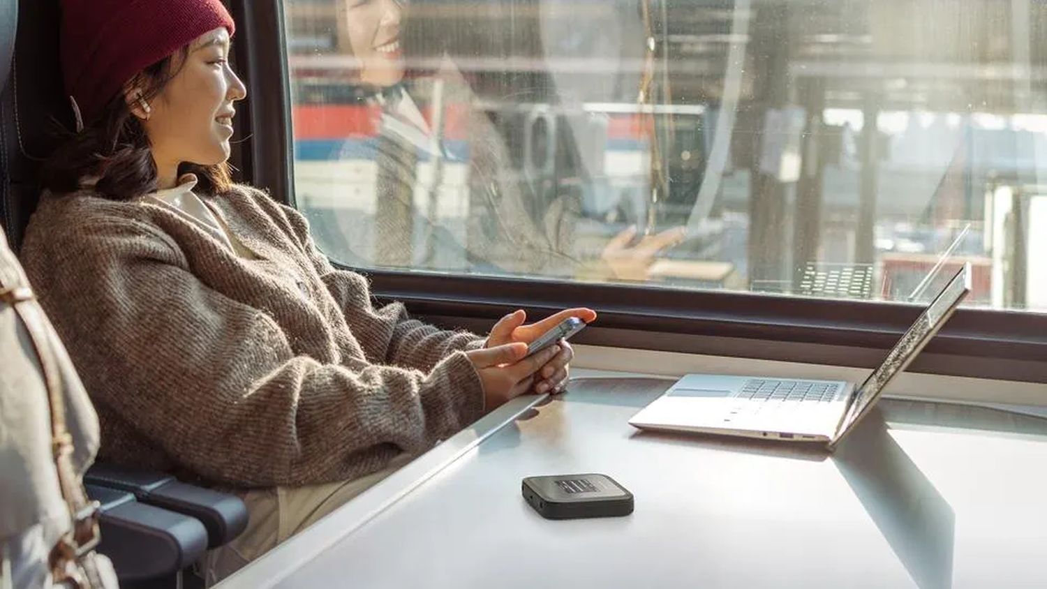 mighty_gadget's tweet card. Netgear has expanded its 5G mobile router lineup with the introduction of the Nighthawk M3 Mobile Hotspot Router (MH3150), priced at £449.99. This new device