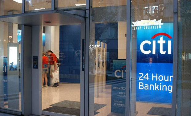 payequity1's tweet card. “伝説のディーラー”と呼ばれた藤巻健史氏は、企業の事業縮小や撤退のニュースから日米企業に違いがあるとこういう。