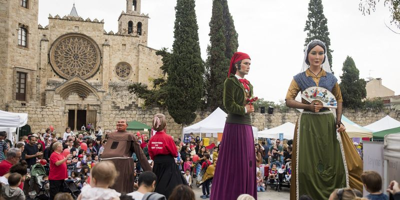 totsantcugat's tweet card. La cultura popular, la Fira d'Entitats i una Taula Rodona sobre la migració seran les principals protagonistes de l'edició d'enguany