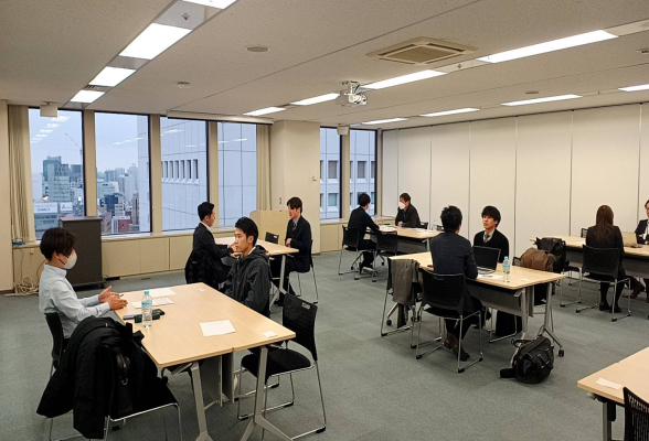 InternGuide's tweet card. 27卒限定！ご縁を結ぶ就活イベント！【厳選優良企業と1on1マッチング】＠渋谷　。縁謝就活キャリアマッチングイベントです。渋谷駅徒歩10分