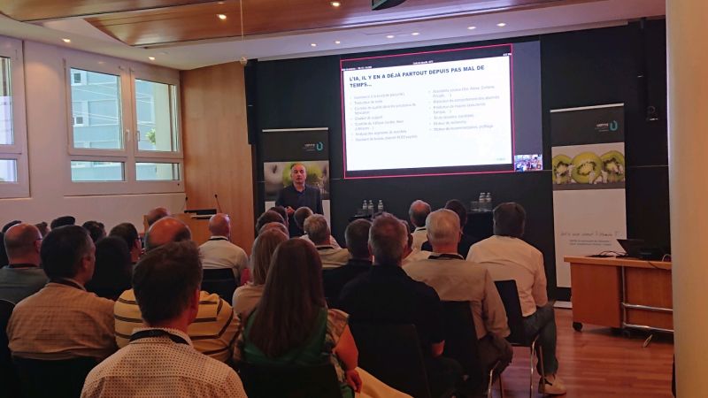 Pybrehier's tweet card. Serge Morisod Chief Digital Officer du CSEM présente comment le centre de recherche neuchatelois utilise l’intelligence artificielle dans des applications concrètes pour l'énergie, la santé, la...