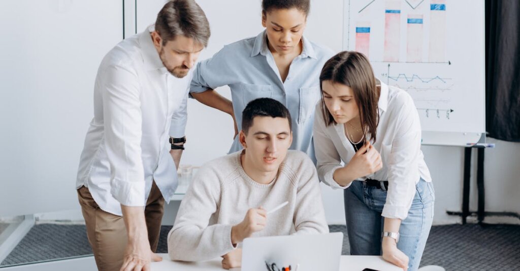 onmitsu_inc's tweet card. SEOと広告の違いや特徴、メリット・デメリット、目的別の使い分け方を解説。Web集客で成果を上げる戦略的ポイントや、効果的な予算配分のヒントも紹介します。