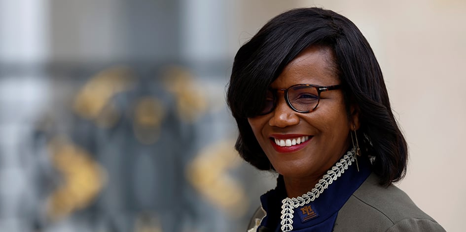 CompassLabel's tweet card. Elisabeth Moreno et 30 cosignataires appellent l’enseignement supérieur et les entreprises à former et embaucher des femmes dans les métiers du numérique. Pour l’ancienne ministre et présidente de la...