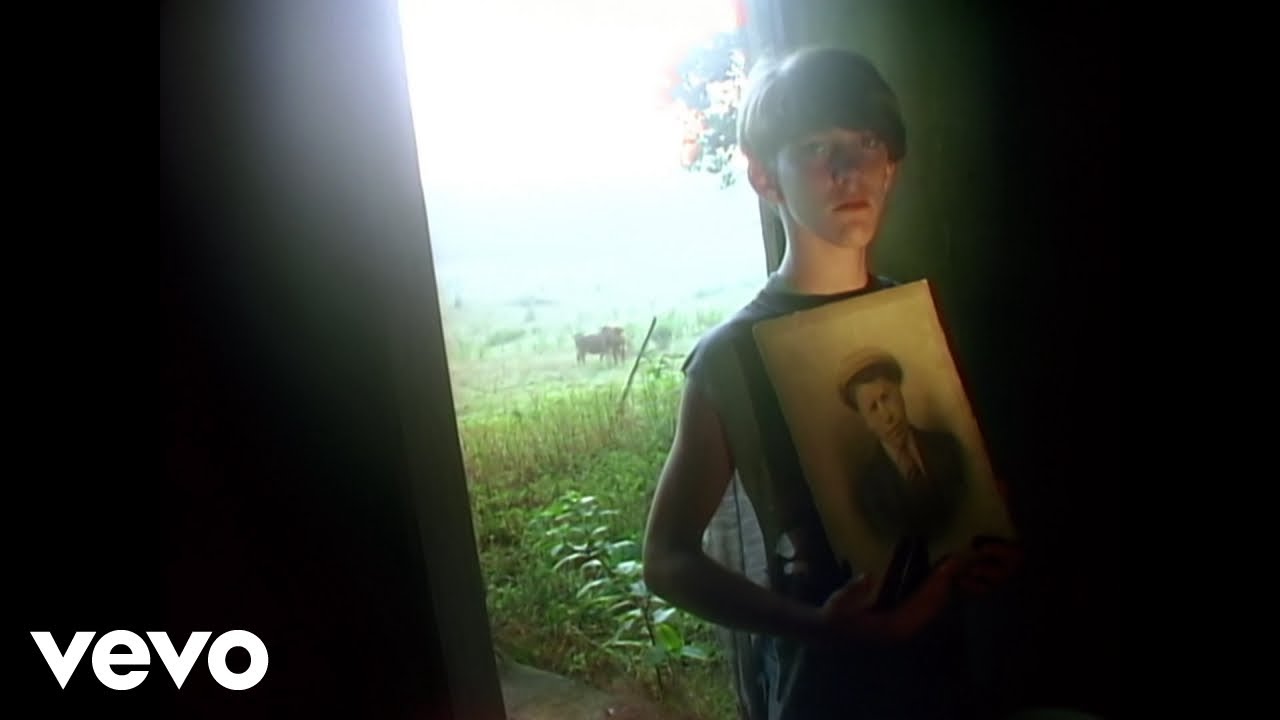 marchand_m68116's tweet card. R.E.M. - It's The End Of The World