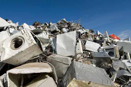 PaisCircular's tweet card. Residuos de Aparatos Eléctricos y Electrónicos y Pilas: Decreto con metas de recolección y valorización podría estar publicado a fines de este año