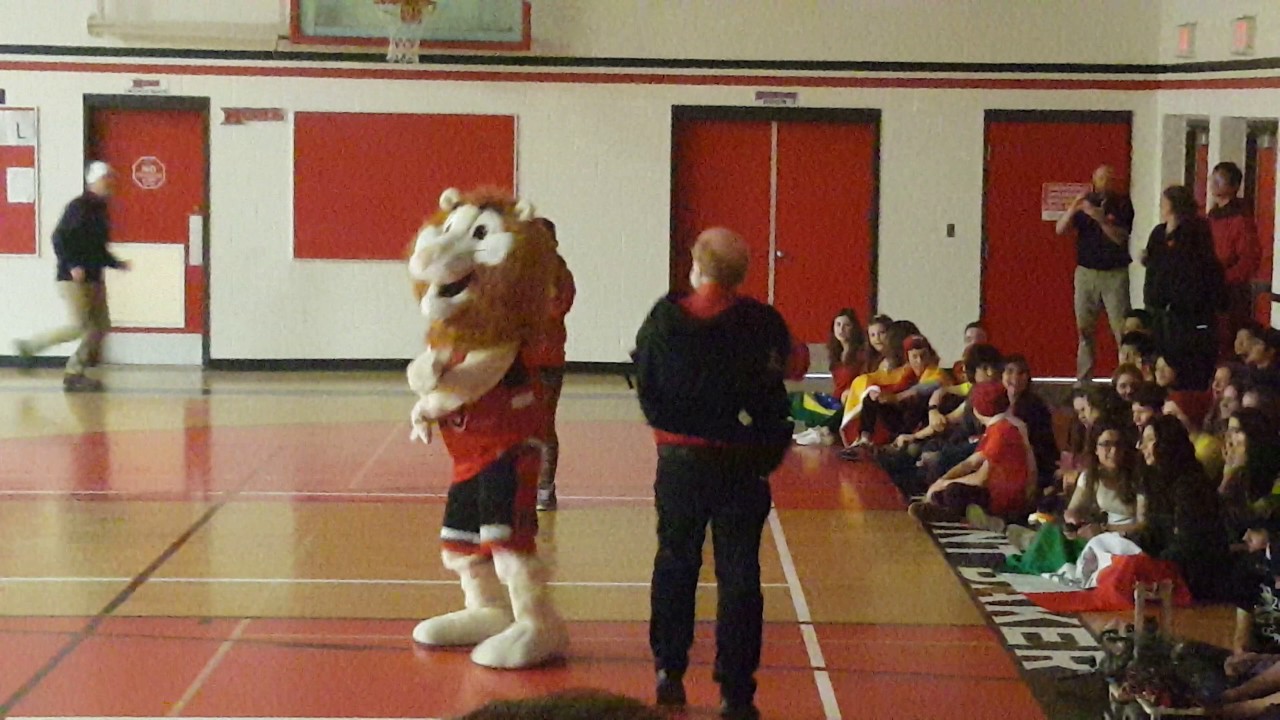 Tech_Raptor's tweet card. The meme team