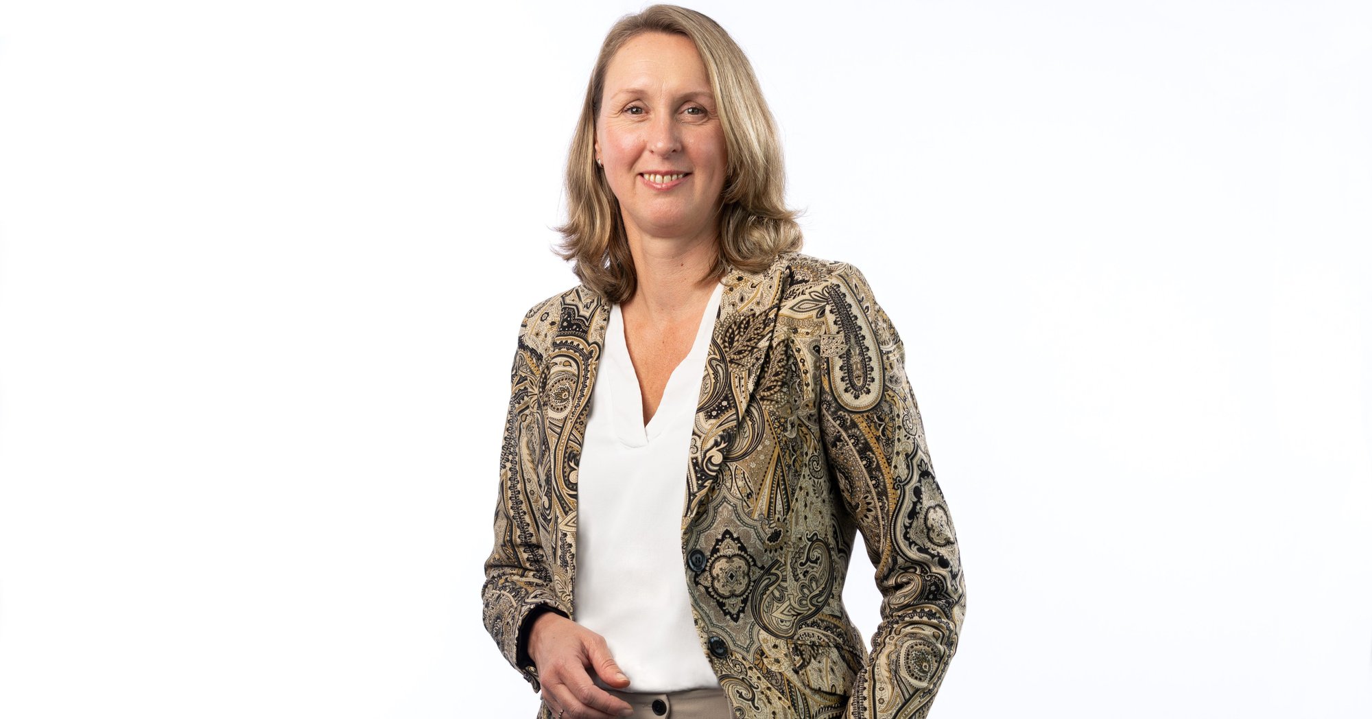 schulmanagement's tweet card. Prof. Inge Molenaar berichtet, wie weit die Niederlande beim Thema künstliche Intelligenz im Unterricht sind und wie ihnen das gelungen ist.