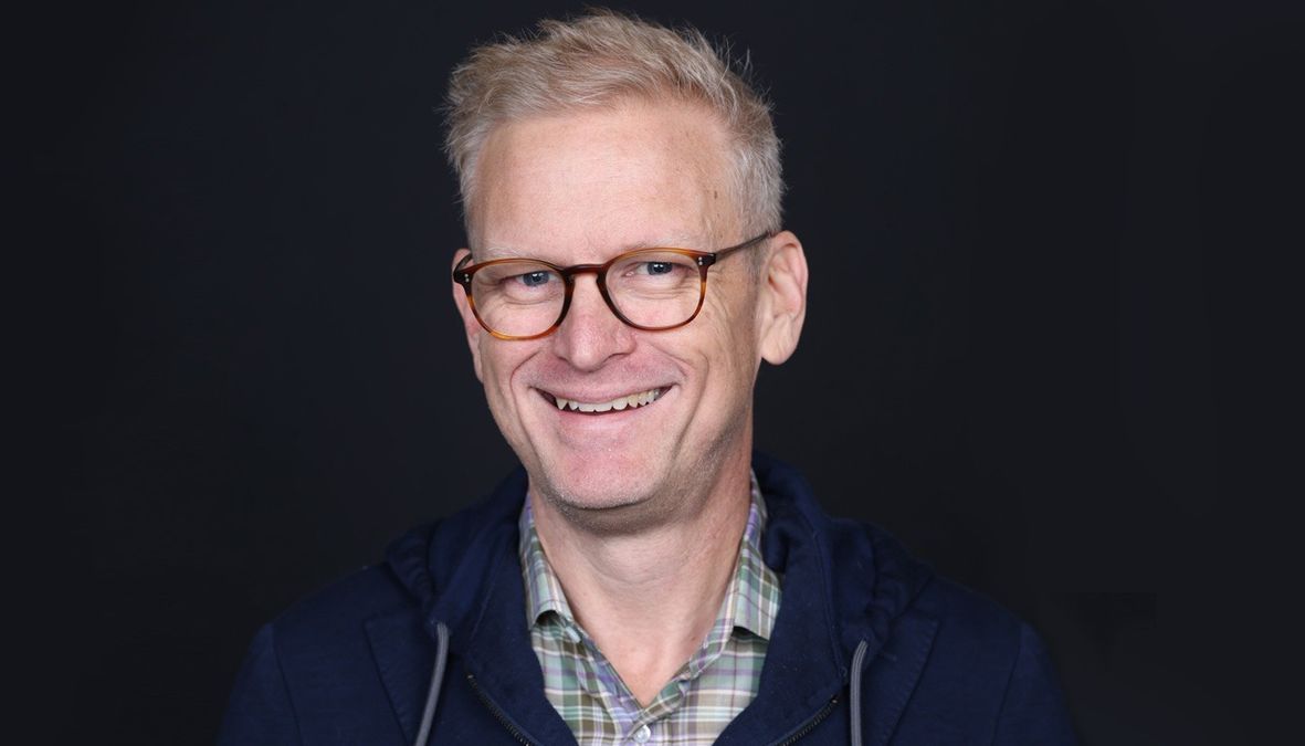 Oracle_India's tweet card. In this interview, Nathan Thomas outlines how Oracle’s multicloud AI strategy, GPU clusters, unified data platforms, and engineered infrastructure, is driving industry.