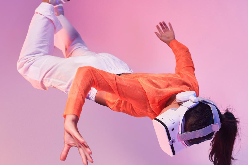 Screendaily's tweet card. Eight immersive projects will compete for the best immersive work prize.