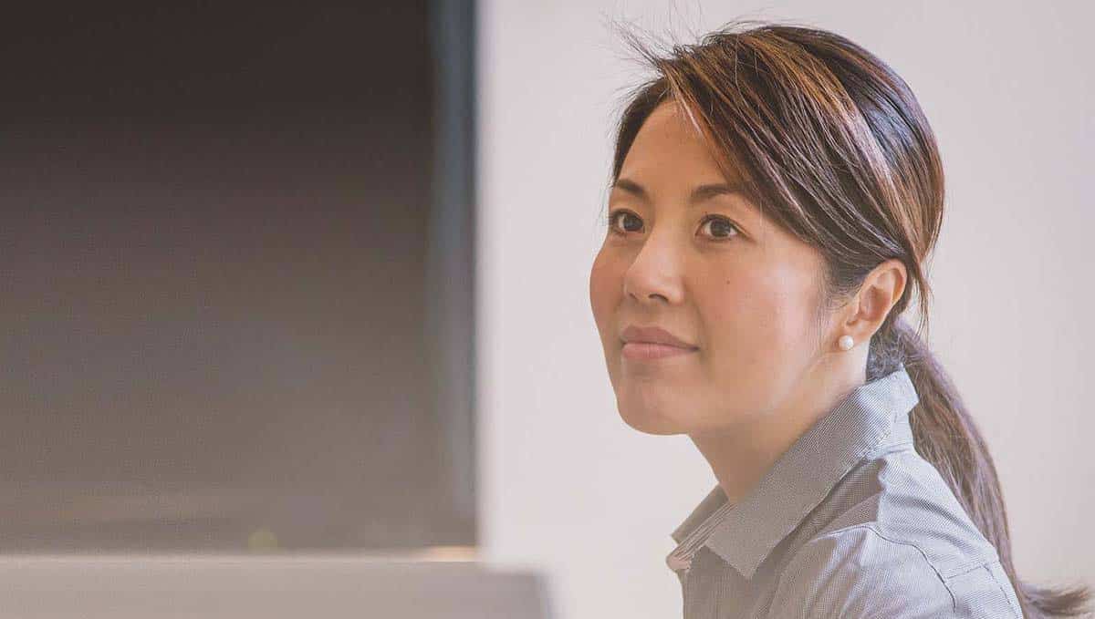 Jen_Sayre7's tweet card. These are the 100 most important online learning statistics from 43 credible sources.