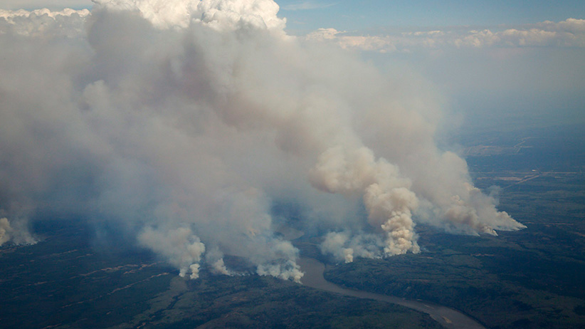 pjvb71's tweet card. What the Fort McMurray fire looks like when superimposed on maps of other Canadian and international cities