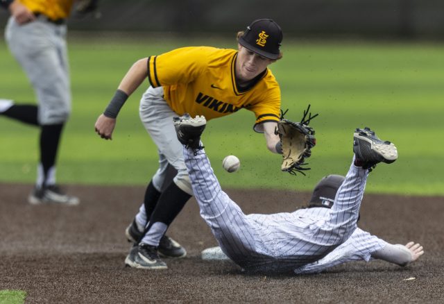SouthtownSports's tweet card. Mickey Lotus drives in two runs and scores as St. Laurence tops Lemont 10-1 in Do It Stevie’s Way Tournament final.