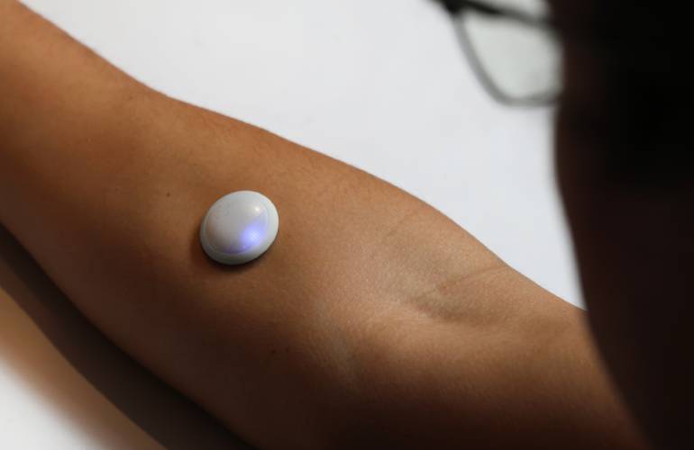 DrugDeliveryNow's tweet card. Biolinq announced today that it completed a $58 million financing to support the progression of its proprietary intradermal glucose sensor.