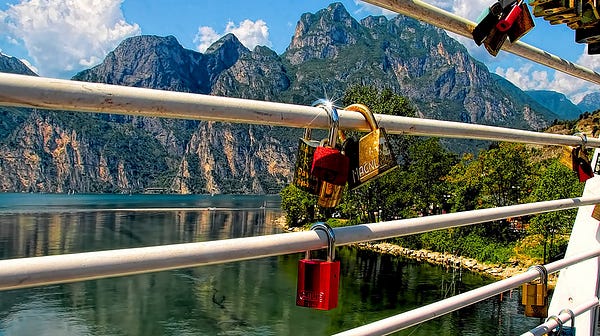 ByteCooking's tweet card. In the previous article, I explained the design, characteristics, and usage of Kubernetes’ declarative API in detail.