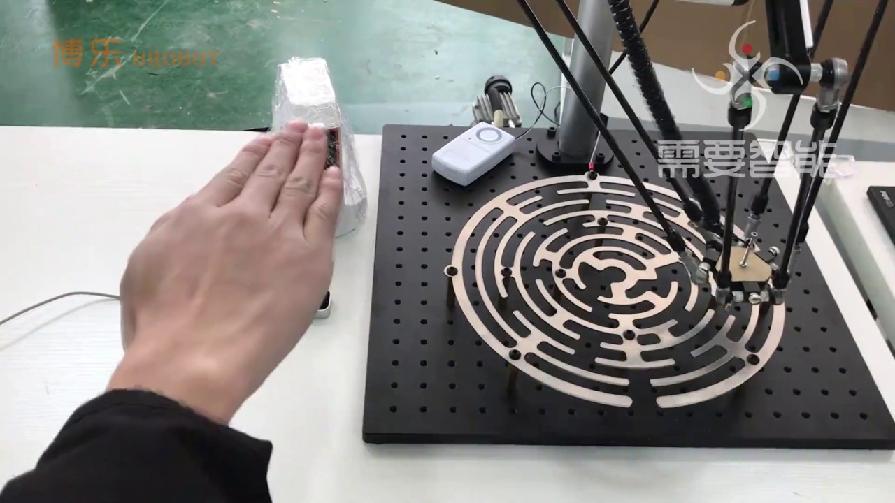 DDROBO_Robotics's tweet card. Control the Brobot education robotic arm with your hand gesture