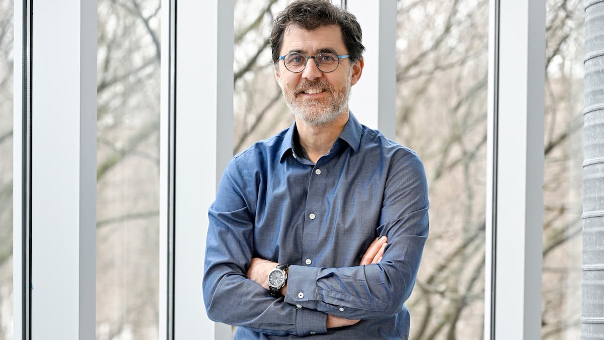 PIQuebec's tweet card. Pour atteindre la carboneutralité et enrichir la nation, les Québécois devront couper en quatre leur consommation d’énergie.