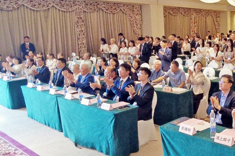 daisakuikeda_of's tweet card. On Sep. 3, 2024, the Dalian Assoc. for Research on Daisaku Ikeda’s Philosophy was inaugurated to mark 50 years since his first visit to China and meeting Zhou Enlai.