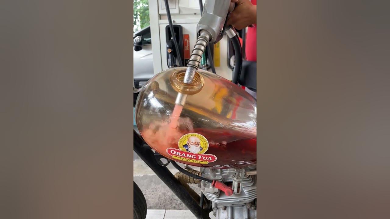 SkuttleCS's tweet card. Tanque TRANSPARENTE?