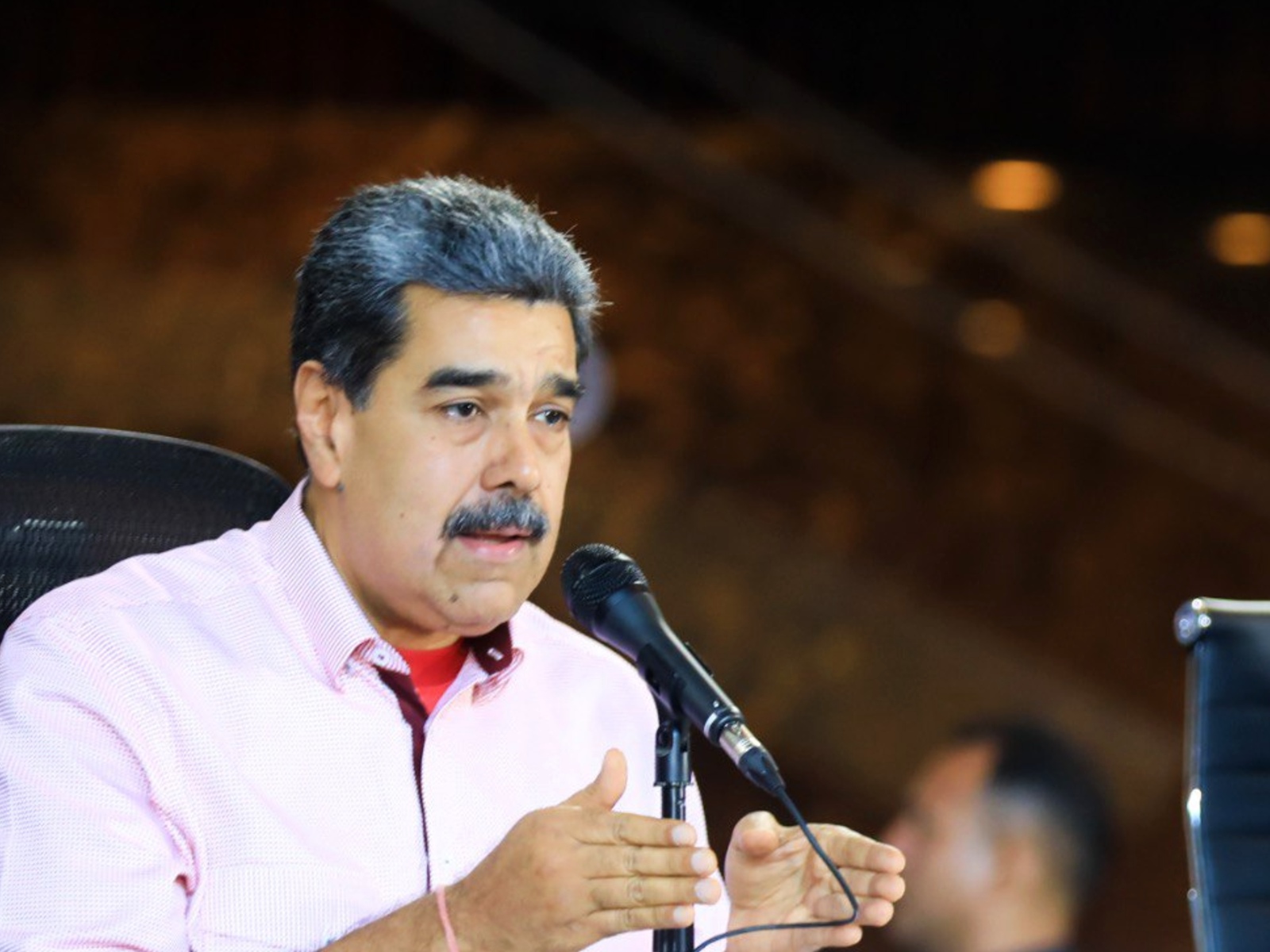 RunRunesWeb's tweet card. Perlas de Maduro: