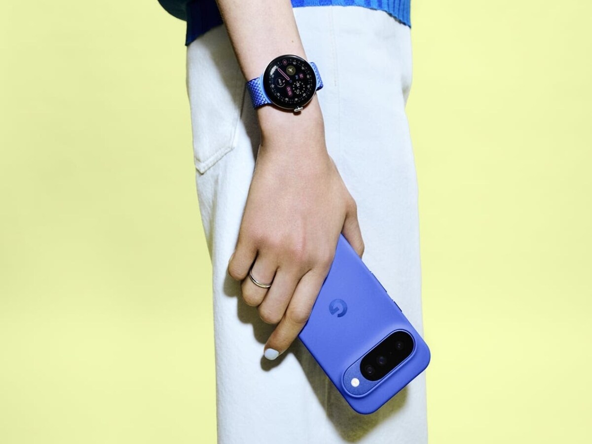 TechlusiveHindi's tweet card. 256GB Storage Tensor G5 Google Pixel 10 Get Rs 7000 Discount Flipkart Price Specification Offer