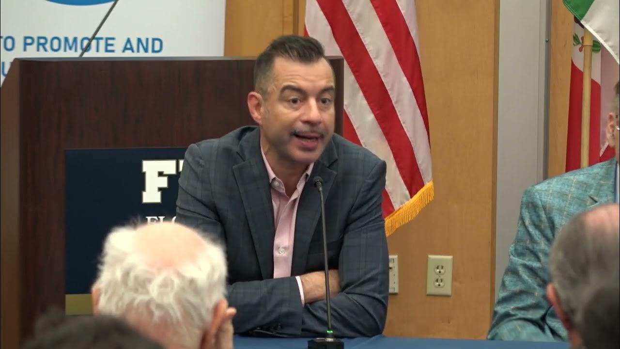 CNNEPrensa's tweet card. José Manuel Rodríguez - Foro “Derecha e izquierda en el Siglo XXI”