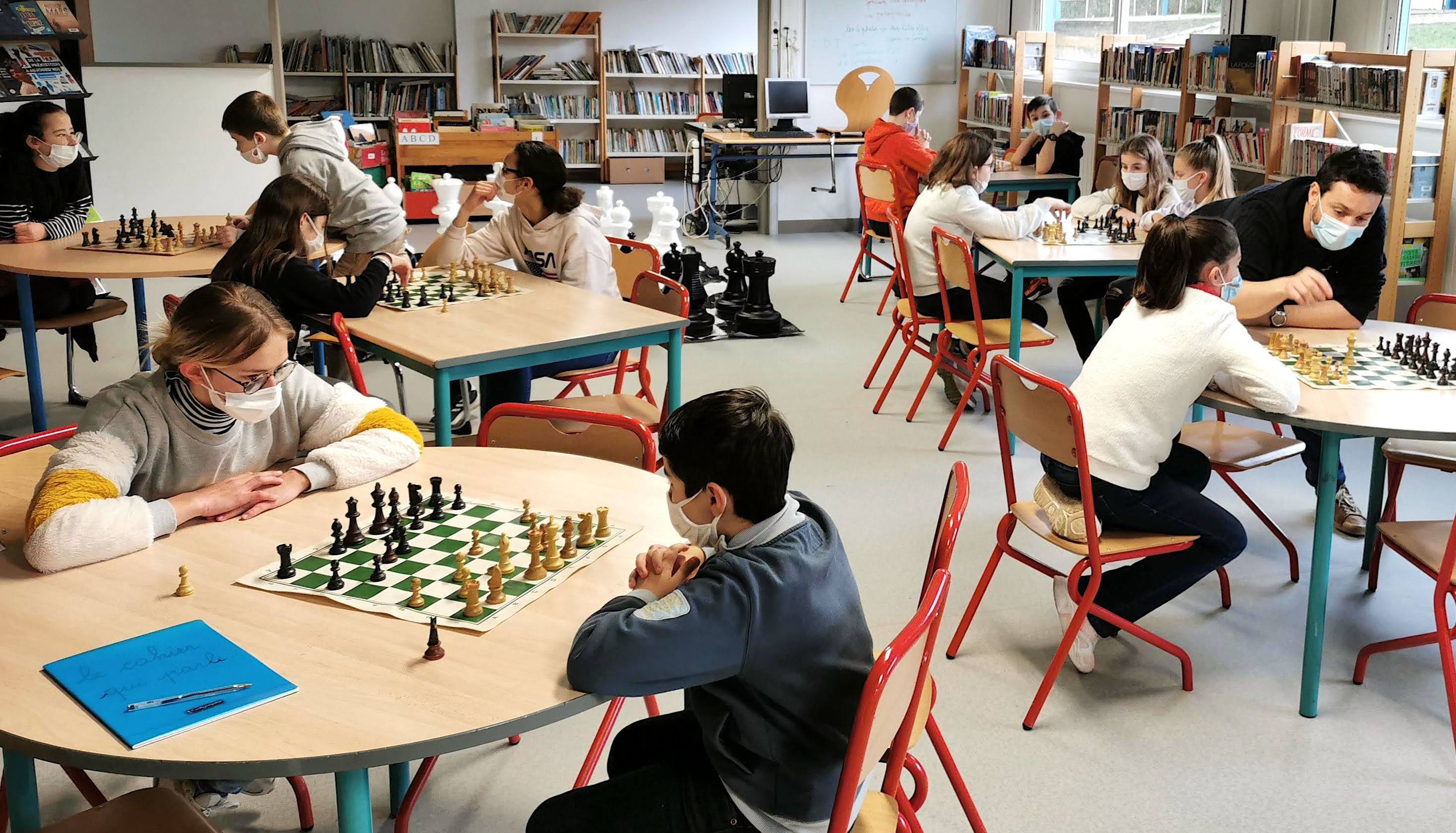 ChessMooc's tweet card. Il y a un an, Madeleine Dinet nous quittait. Figure emblématique de L’Isle-Jourdain, elle a notamment laissé un grand vide au sein de la MJC Champ Libre où, pendant près de trente années, elle a...