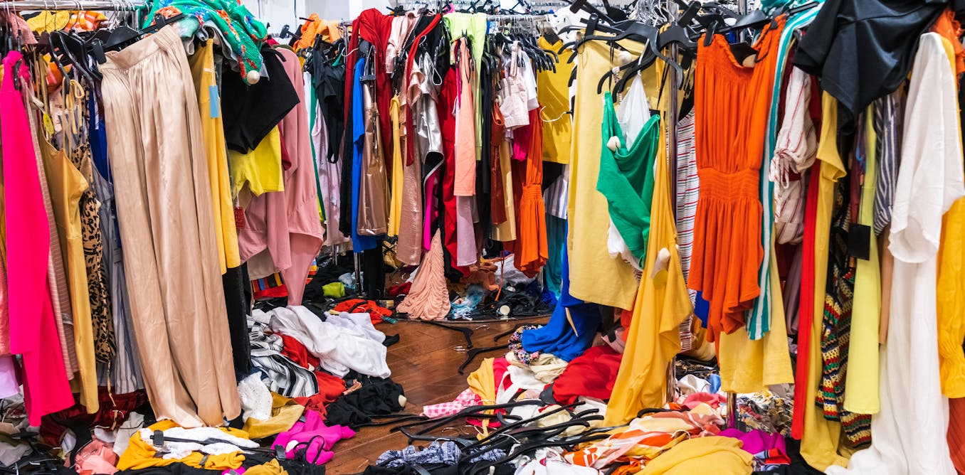 IpagLibrary's tweet card. Réguler la fast fashion est peut-être nécessaire mais ne sera pas suffisant. Outre les imprécisions du texte, le succès passe aussi par la mobilisation des consommateurs.