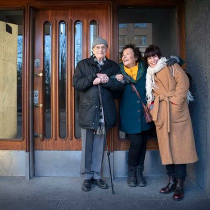 Tweet card summary image