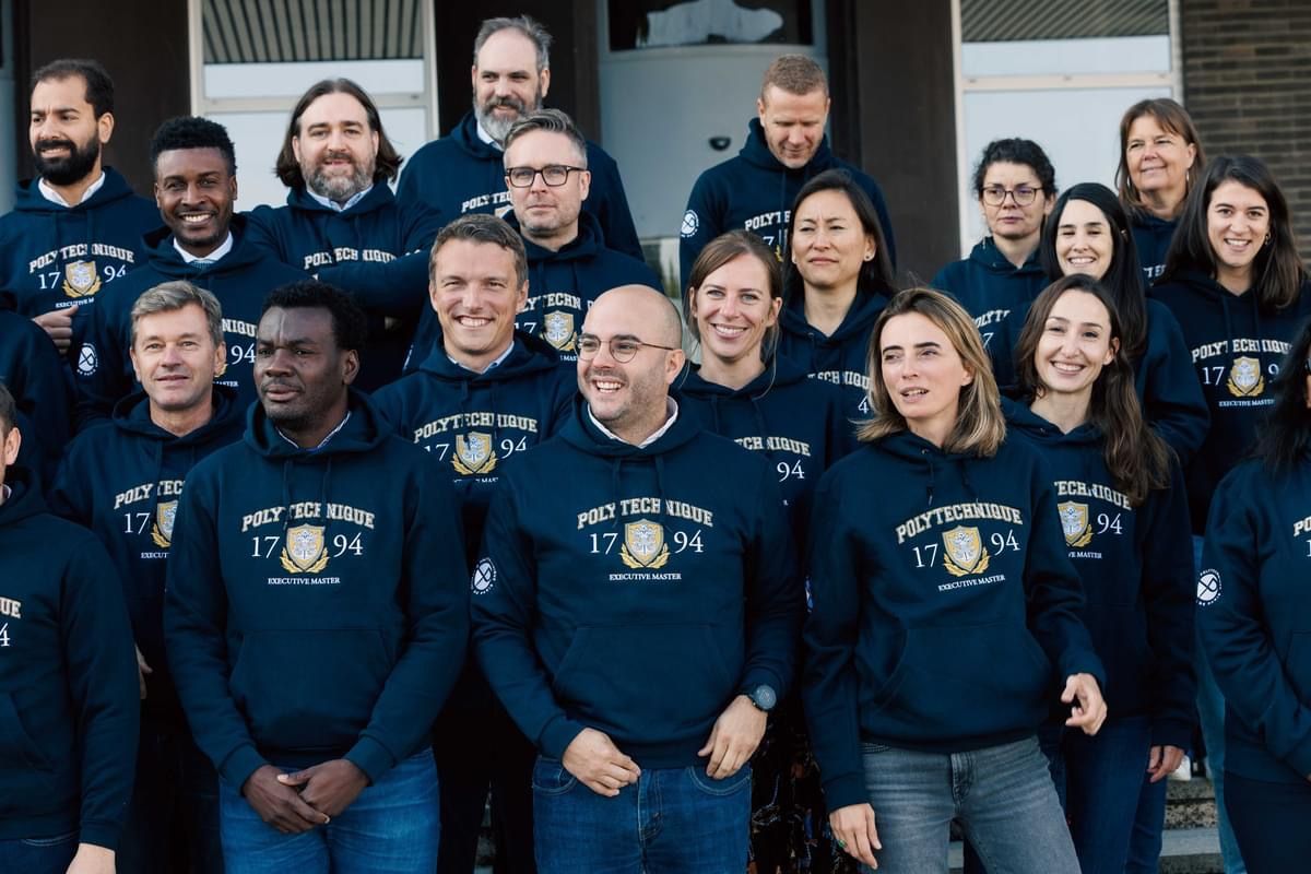 Nicolas_Jambin's tweet card. 🎉 Et oui ça y est la soutenance est passée ! Fier d'avoir présenté notre Team Project "#IA mobile et Inclusion Financière en #Afrique : accélérer l’accès universel aux services financiers grâce à...