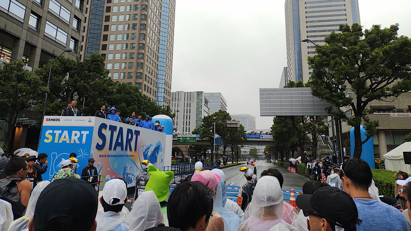 yukk_run's tweet card. 2025年10月26日（日）に『横浜マラソン2025』が開催されました。私はフルマラソンに参加してきました。 レースの振り返り 目標 ①2時間55分切り②3時間切り を狙っていきました。 今シーズン初戦なので、自分の現在の走力の確認＆12月