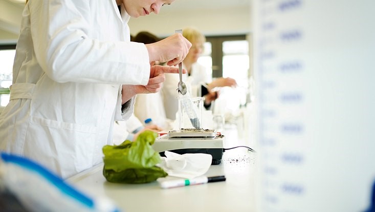 unihh's tweet card. Klimaforscherin für einen Tag