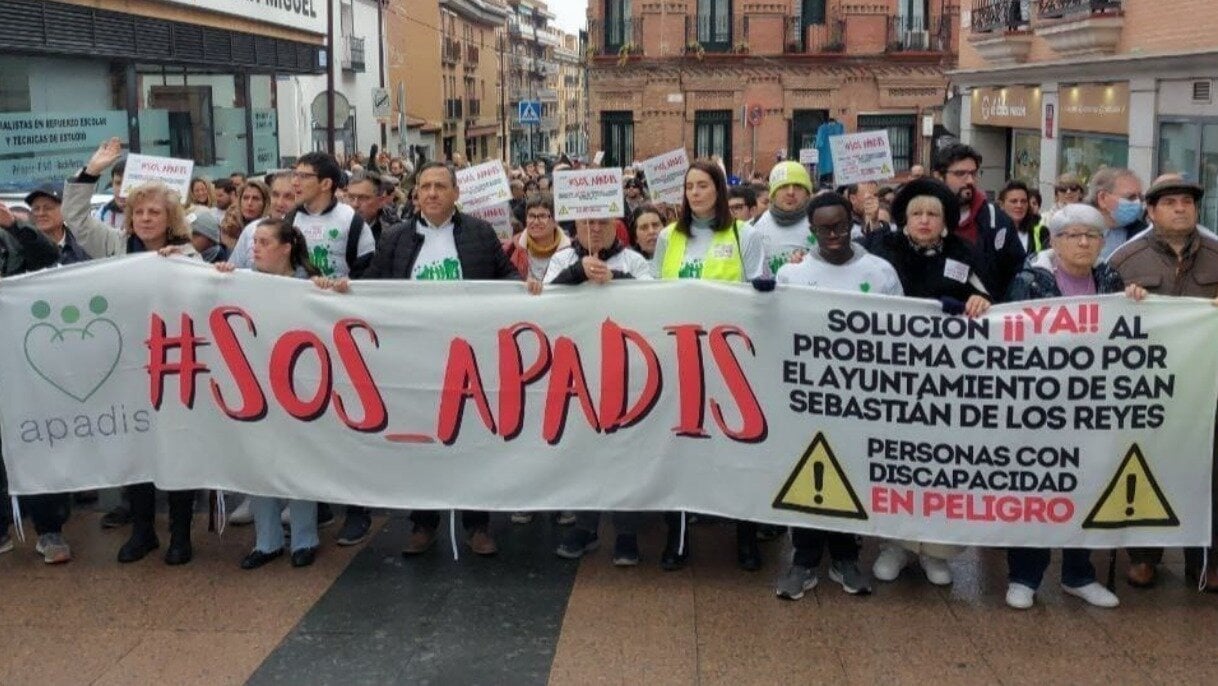 APADISASOC's tweet card. Lucía Fernández: por favor, cumple tu palabra y soluciona el problema creado a APADIS