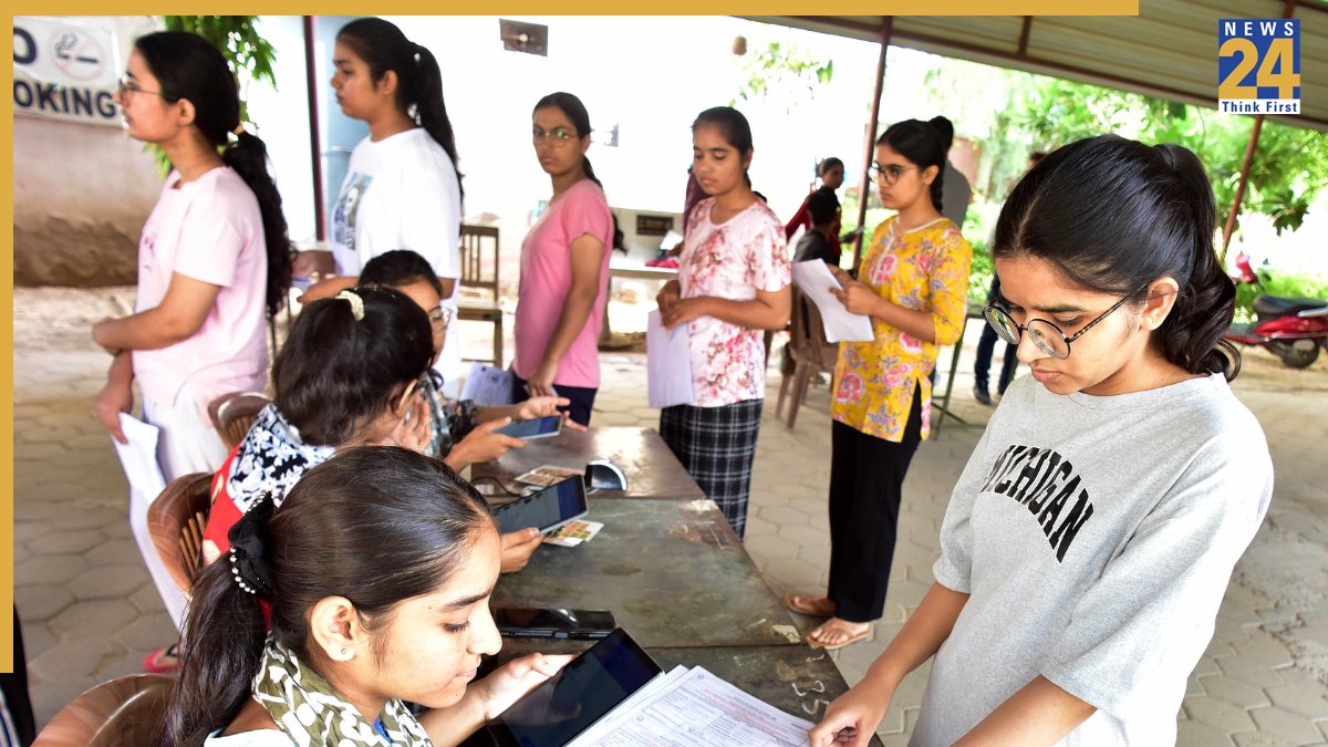 News24eng's tweet card. Candidates can submit their applications and pay the final fee by the same date, while the correction window will remain open from November 26 to 28, 2025.