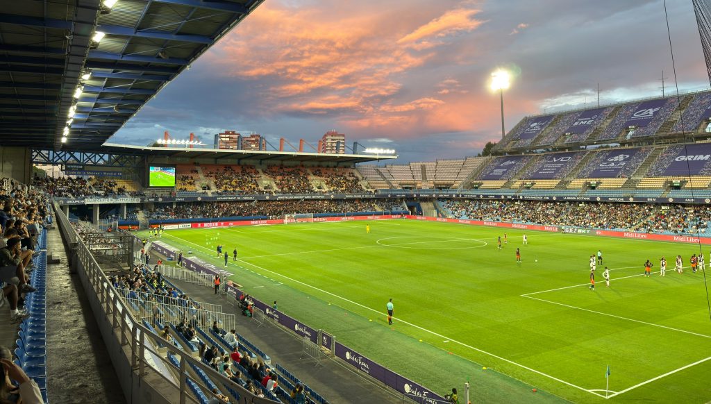 EspritPaillade's tweet card. Meilleure affluence du championnat lors de la première journée face au Red Star, la Mosson affichait moins hier face à Amiens.