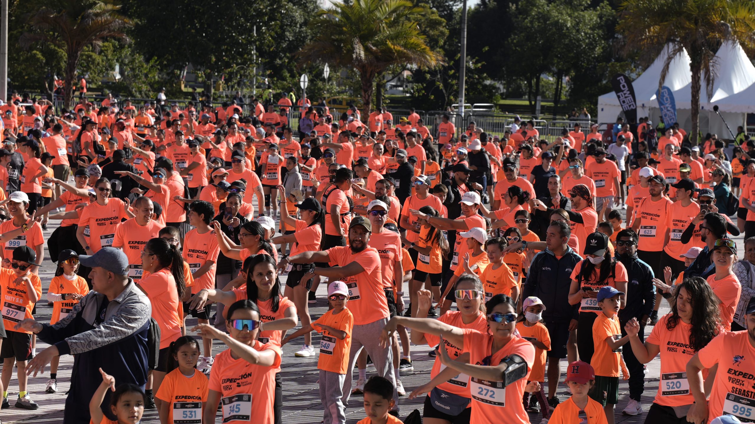 ClubBODYTECH's tweet card. ACTUALIDAD Expedición BODYTECH Bogotá 2025: 8.000 atletas corrieron con energía, familia y pasión Soraya Munar | 25 de septiembre de 2025 | Tiempo de lectura: 15 minutosEl pasado domingo 21 de...