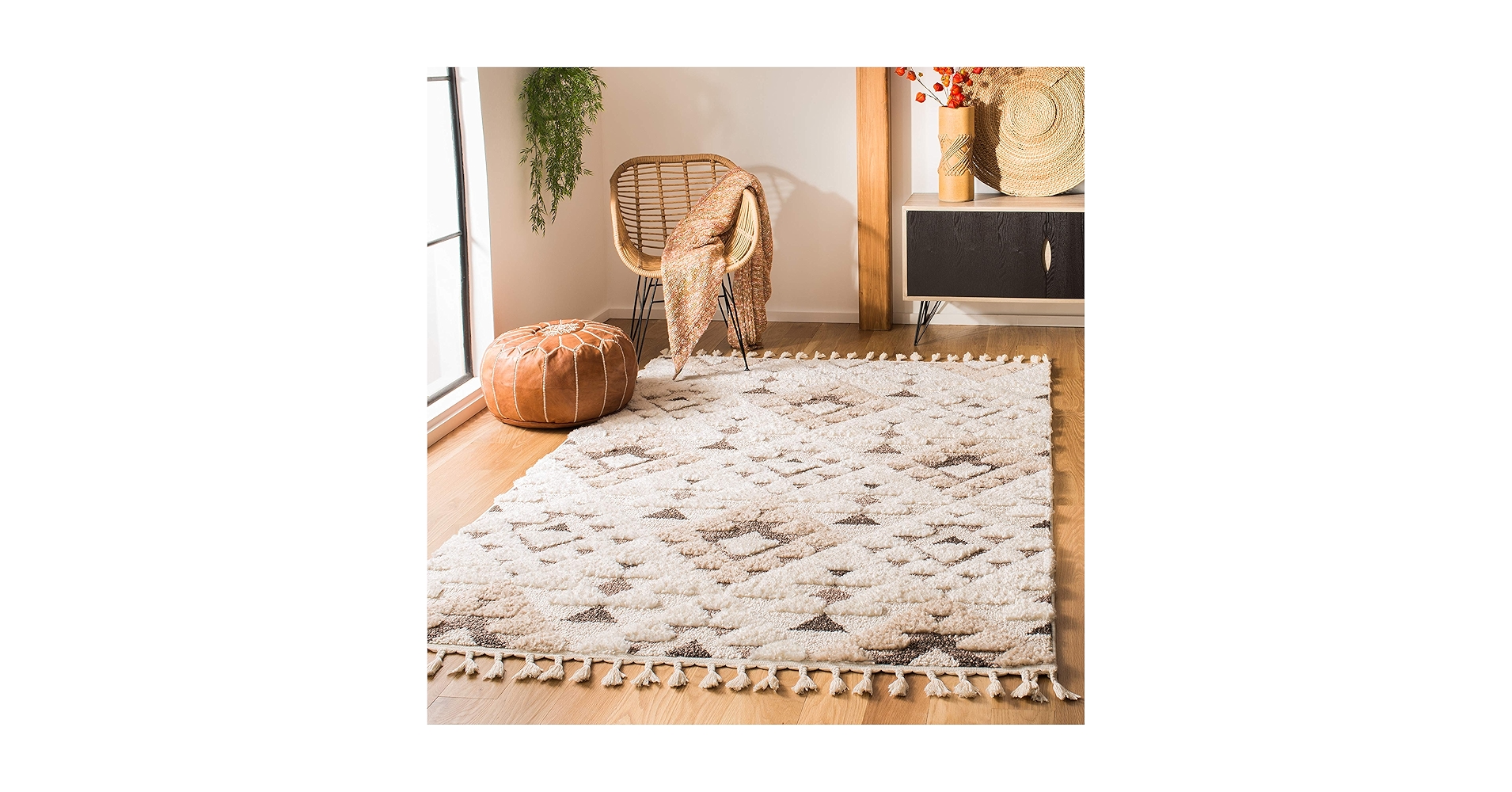 RoomPlannerd's tweet card. Combining textured comfort and trendy designs, The rugs in the Moroccan tassel shag collection make a fashionable Contemporary statement in any home. Classic Moroccan diamond trellis and abstract...