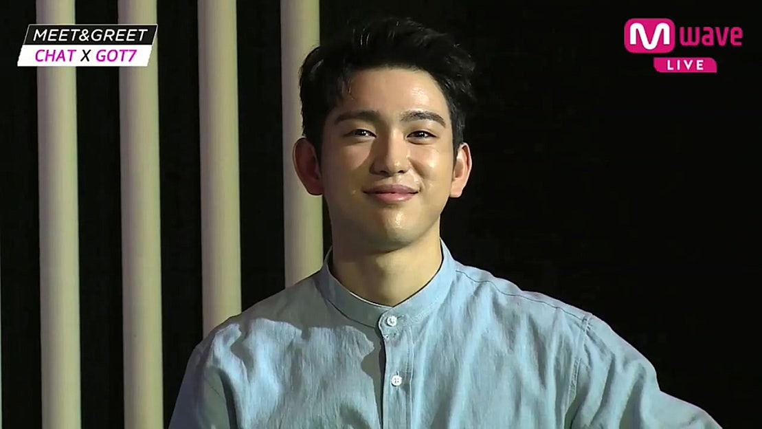 GOT7Official's tweet card. 바라는 대로 매력이 나오는 ′갓칠 매력 자판기′