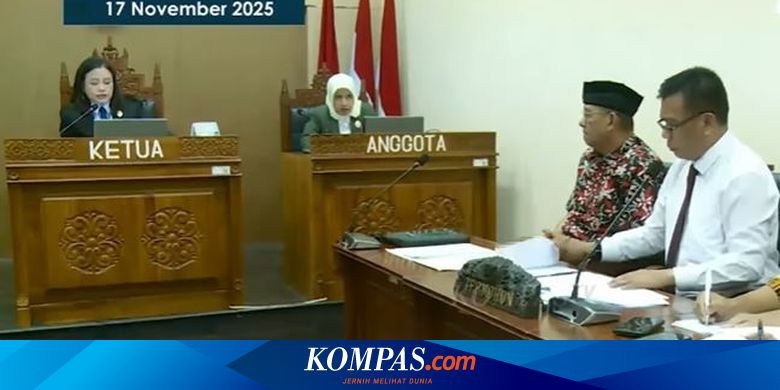 kompascom's tweet card. Majelis Komisi Informasi Pusat (KIP) meminta klarifikasi Polda Metro Jaya mengenai keberadaan arsip ijazah Jokowi dalam sidang KIP, Senin (17/11/2025)