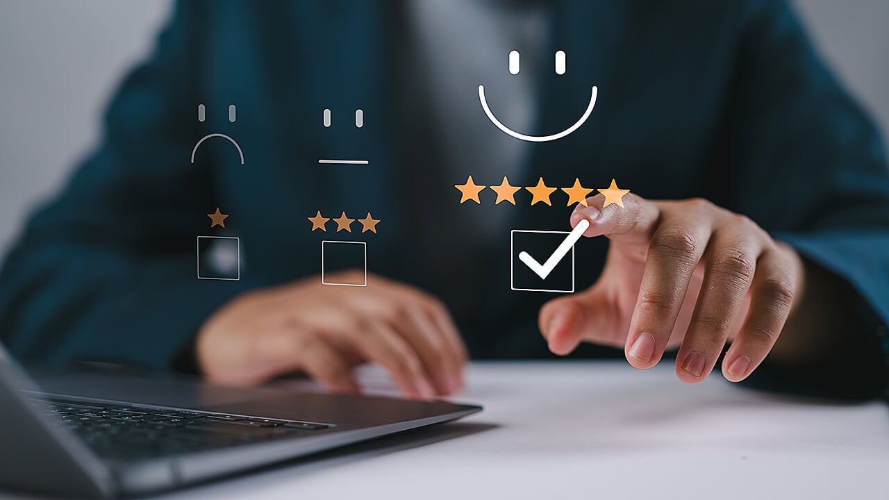 thenewstack's tweet card. Adaptability and commitment to business and customer outcomes are crucial for building a resilient, future-ready organization.