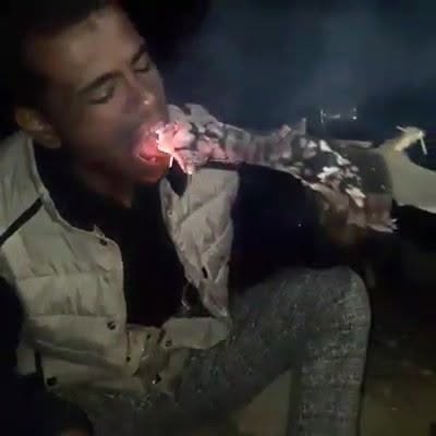 Tweet card summary image