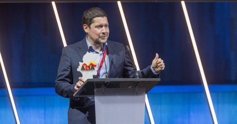 Tweet card summary image