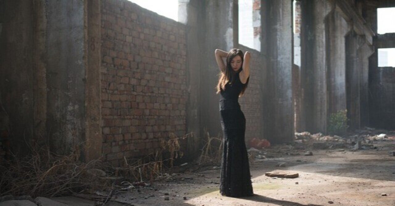 bot_ai_test's tweet card. AIが進歩するに従い人間の職が奪われるというのは、もう最近では当たり前に聞く話です。 ちなみに、AIが職を奪うといった話でよくやり玉にあがるのは、次のような職業です。 一般事務職（データ入力・処理業務） 電車の運転手 スーパー・コンビニのレジ係 銀行員 警備員 ライター、ブロガー 通関士 会計監査（会計・簿記業務） ホテル受付業務 カスタマーサポート、コールセンター業務 そして、人間並みの会...