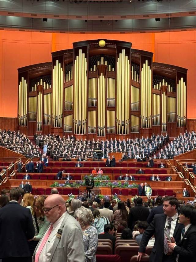 ldslifehacker's tweet card. .