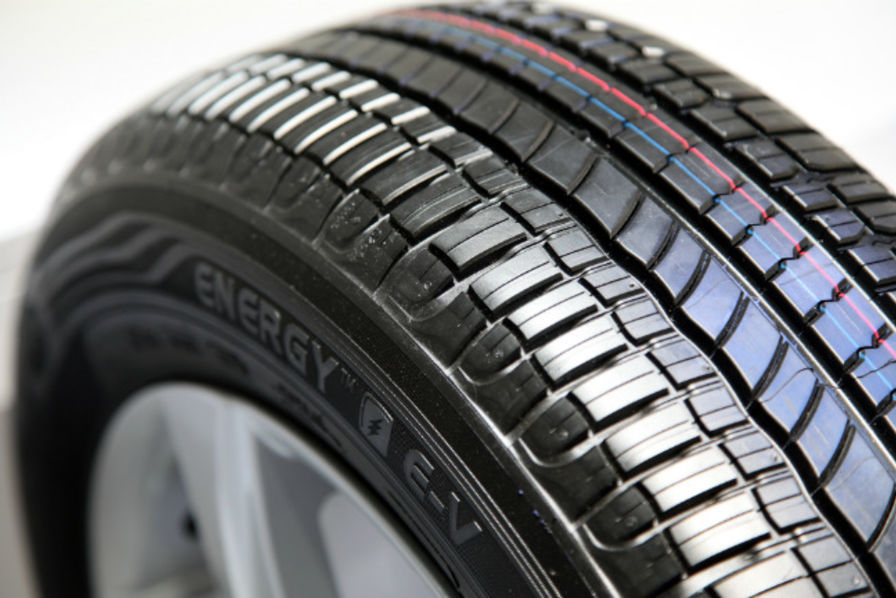 IN__FUSIO's tweet card. Le groupe Michelin lance une offre de trois services à destination des transporteurs, afin de vérifier l’état d’entretien des pneus de...-Technos et Innovations