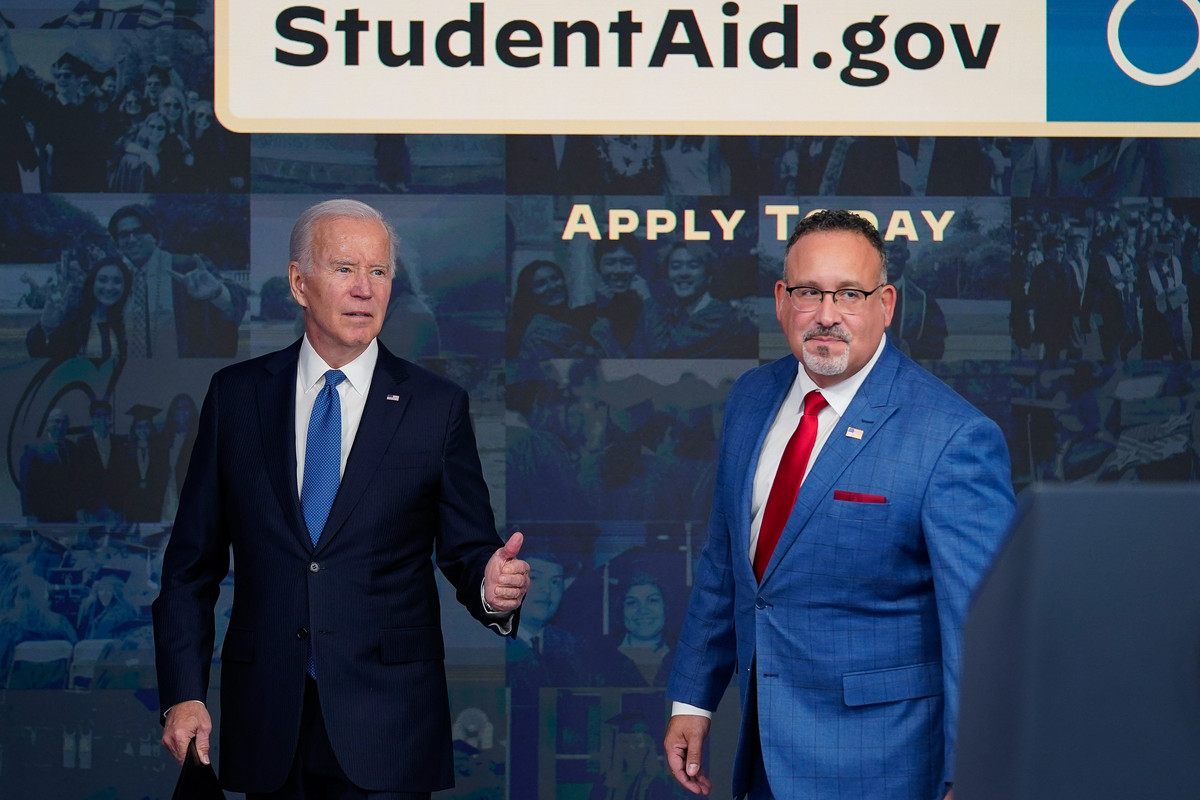 mstratford's tweet card. Administration officials prepare for "unprecedented" restart of student loan payments amid customer service rollbacks.