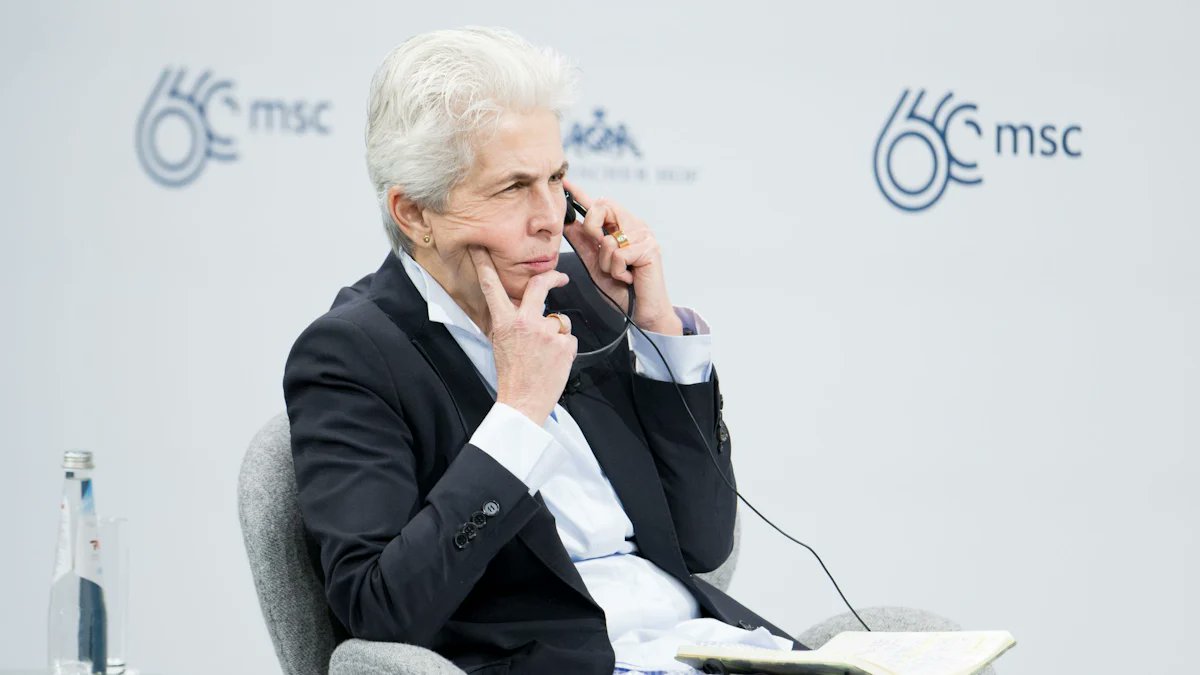 MAStrackZi's tweet card. Erklärung von Kanzler-Nein zu Taurus fällt schwer