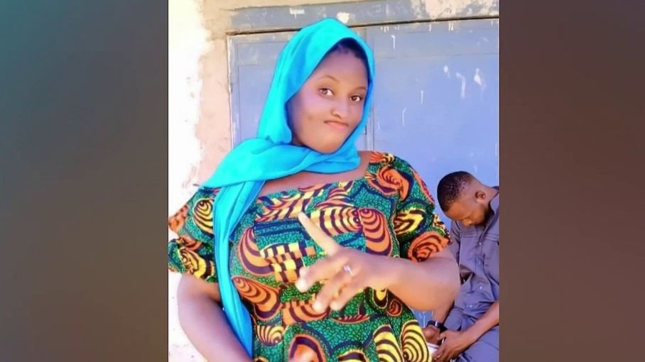 de_Bevec's tweet card. Une jeune influenceuse, connue pour ses vidéos sur TikTok, a été enlevée au Mali, jeudi 6 novembre, et exécutée en place publique le lendemain par des jihadistes présumés devant les yeux impuissants...